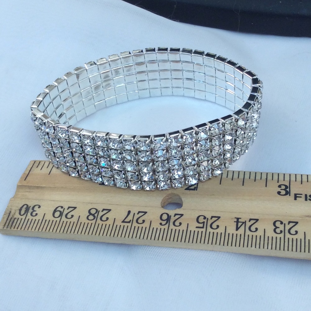 5 Row Clear Rhinestone Stretch Bracelet - Picture 4 of 6